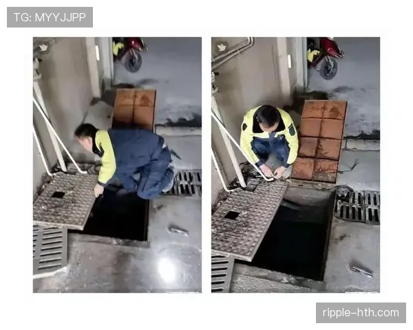 唐佳豪赛后拎着泡面盒回更衣室，开门瞬间对上私人电梯和名画，这反差笑不出来