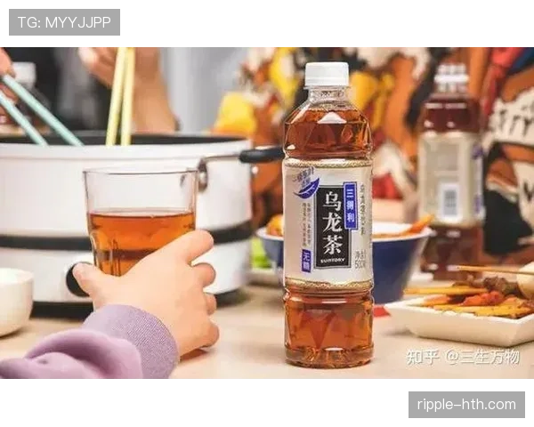 谌利军家的冰箱里塞满蛋白粉，连饮料都喝无糖的